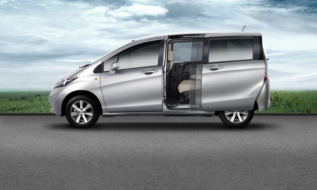 Telah Meluncur! Mobil Honda Freed Terbaru dengan Harga Bikin Melongo