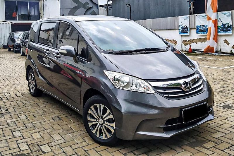 Honda Freed - Beli mobil second terpercaya