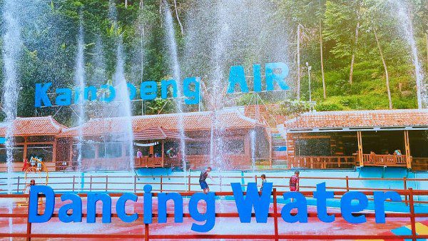 Yuk ke Tempat Wisata Kampung Air Majalengka, Destinasi Seru Harga Murah!