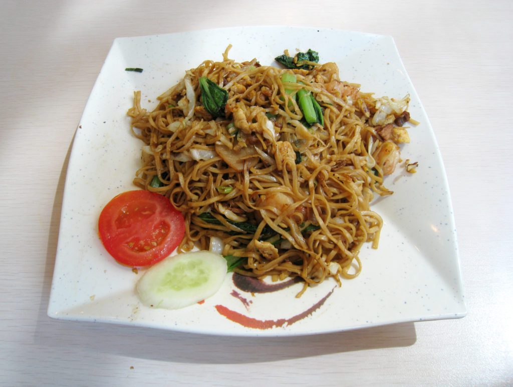 Favorit Anak Kos | Begini Cara Membuat Mi Goreng Ayam Simpel dan Enak