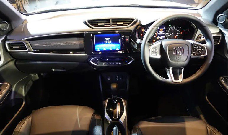 Cek Harga dan Spesifikasi Mobil SUV Honda