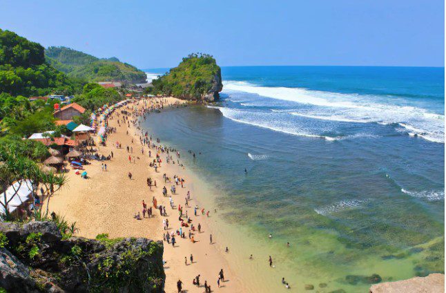 Terpesona... Aku Terpesona Dengan Memandang Pantai Gunung Kidul Pasir Putih