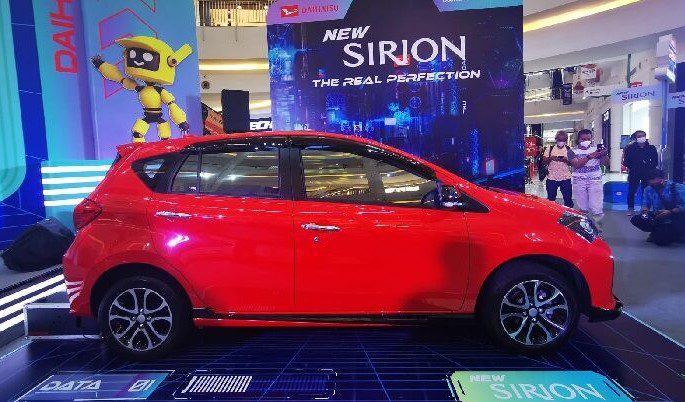 Lirik Yuk Bestie! Daihatsu Sirion 2022 - Harga dan Spesifikasi