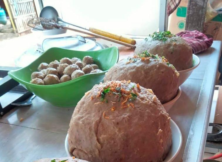 Orang Cirebon dan Sekitarnya, Cobain Yuk Bakso Beranak yang Maknyus Tenan