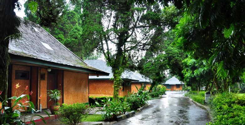 Hotel Terdekat Curug Subang dengan Suasana Asri Bikin Betah!