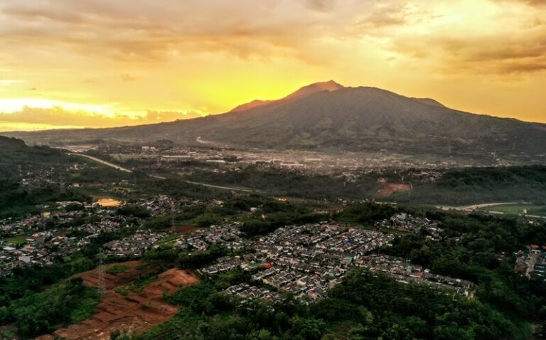 Objek Wisata Ungaran Semarang, Akeh Kenangan Aku Karo Kowe Biyen