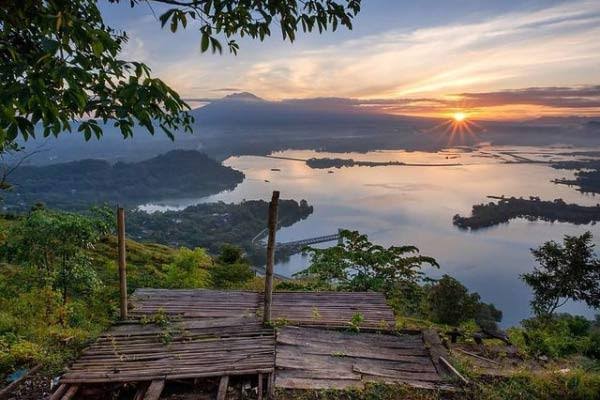 Waduk gajah Mungkur