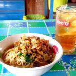 Mie ayam wijahan yang terkenal