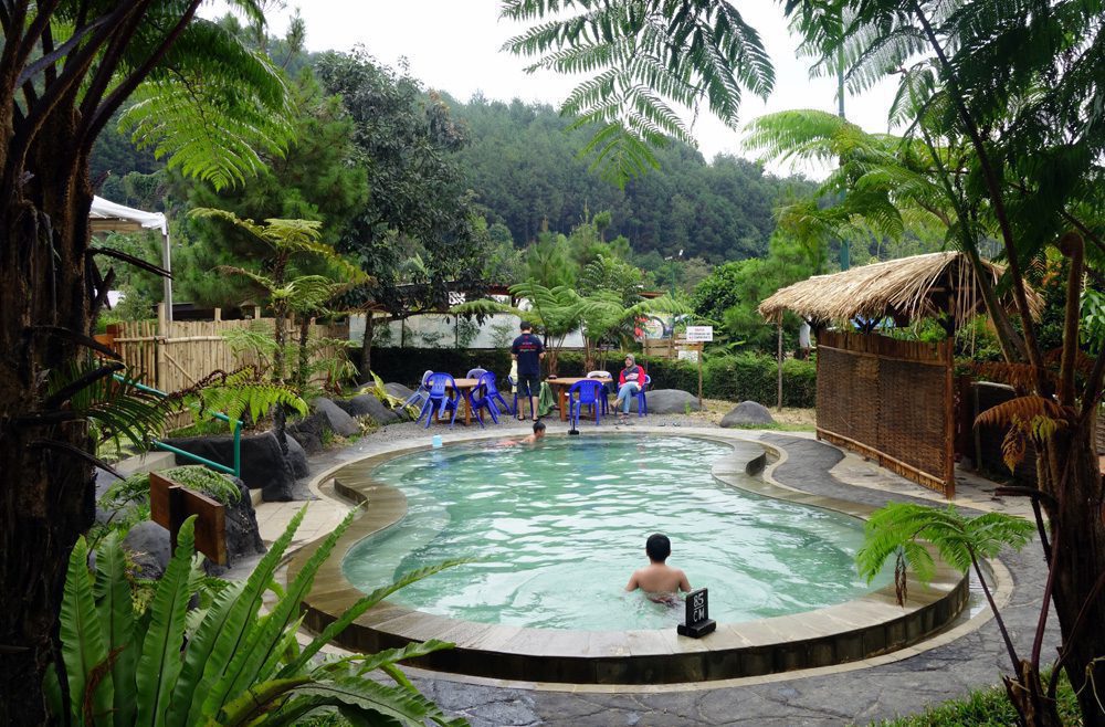 glamping sari ater resort