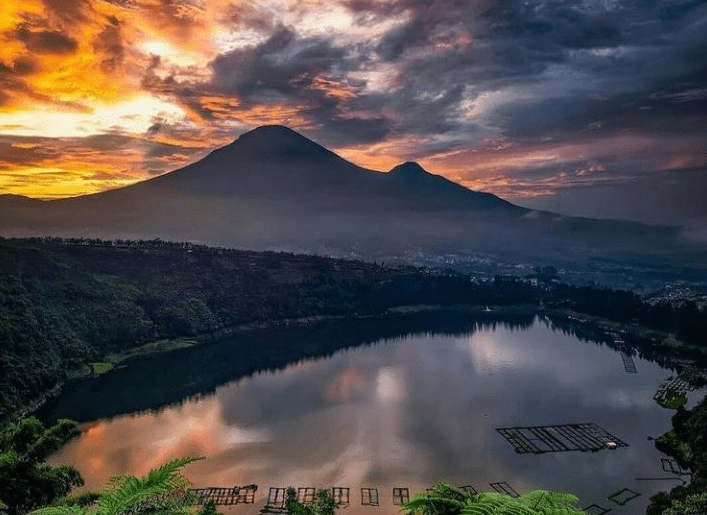 Foto: Petualang Muda/Bukit Cinta Lembah Saroja