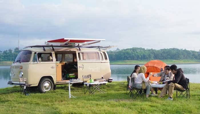 Ilustrasi Campervan Bali