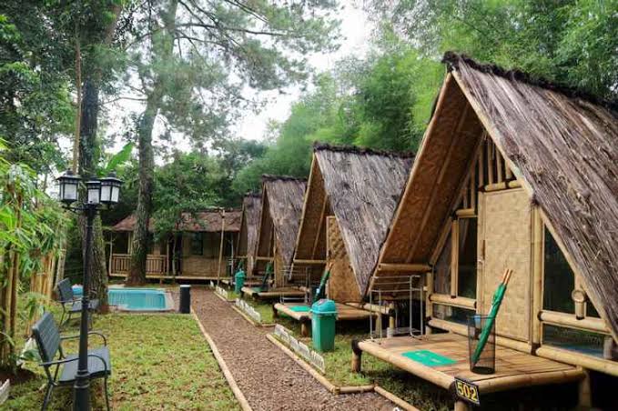 3 Tempat Glamping Murah di Puncak yang Adem Bangett!