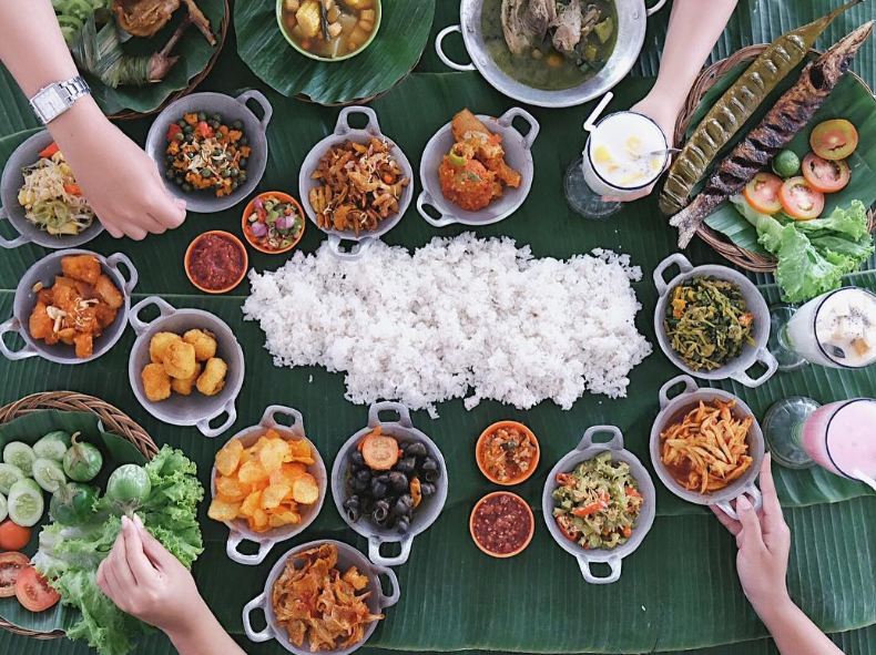 tempat makan di cibinong bogor/ rukita.co