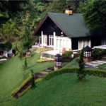 cottage di puncak yang legendaris...Wajib kesini