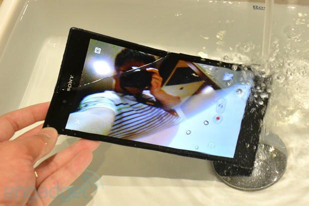 Sony Xperia Z Ultra, Smartphone Bongsor yang Tahan Air