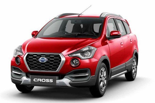 Kini Hadir Mobil Datsun Cross dengan Performa Baru Menjadi Pesaing Mobil Alpard guys..