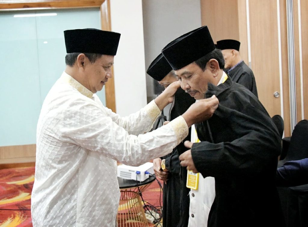 uu lantik dewan hakim stqh