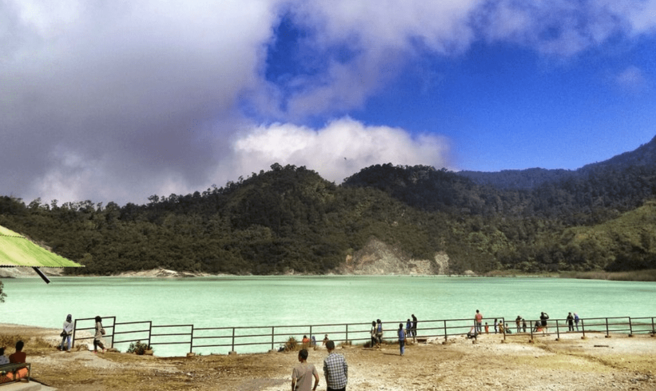 Pesona Kawah Talaga Bodas Garut Galunggung, Bisa Buat-mu Tersipu