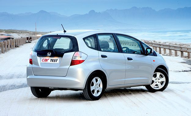 Stop Sudah Cukup!!Sekarang waktu ya beli honda brio satya dengan harga dp mulai dari 100 juta