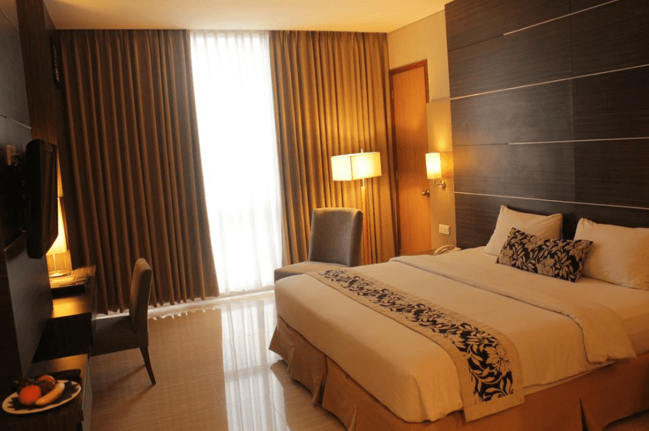 Cocok Untuk Kamu yang Suka Solo Traveling, 5 Daftar Hotel di Kota Cimahi Cuman 100 Ribu Aja! pegipegi.com