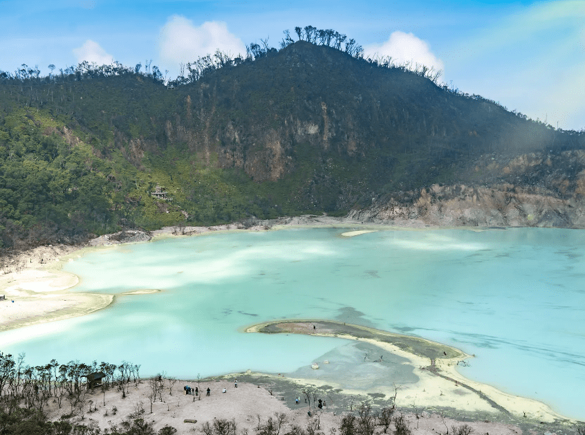 Foto: kawah putih ciwidey/Tiket.com