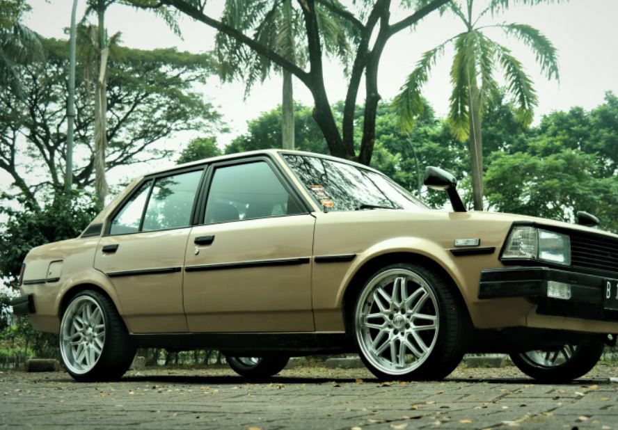 mobil 30 juta