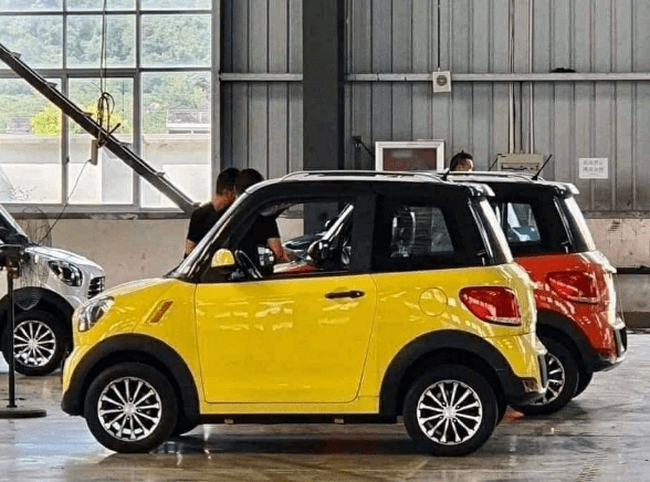 Ingin Bikin Iri Teman? Miliki Jenis Mobil Mini Ini. Teman Di Jamin Panas! Mobil Mini / Sumber: Uzone.id