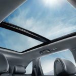 Nikmati Pemandangan Indah dengan Mobil Murah yang Dilengkapi Panoramic Roof Terbaru