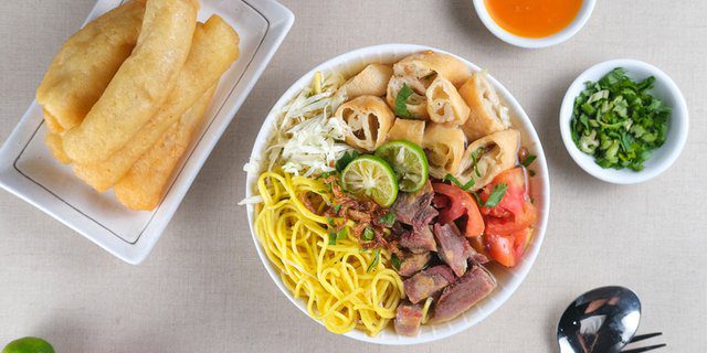 Soto Mie Bogor, Kuliner Legendaris yang Tak Boleh Kamu Lewatkan Saat Berkunjung ke Kota Bogor