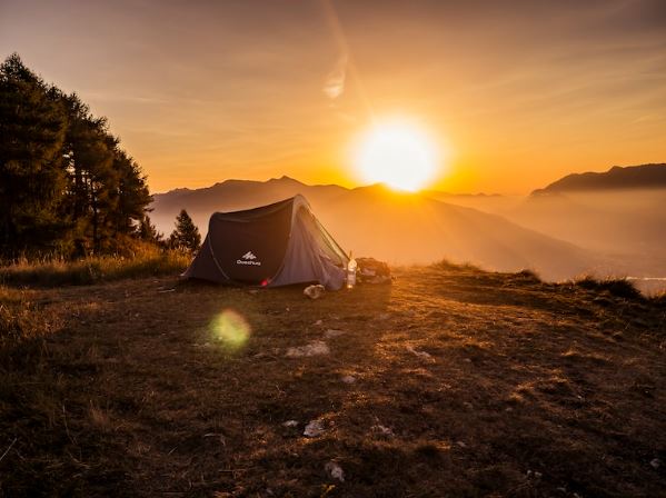 Mantul ! Inilah 3 Rekomendasi Tempat Camping di Sentul