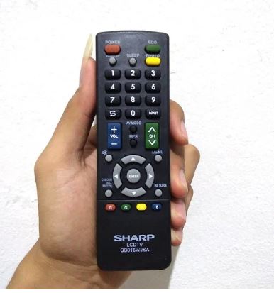 Paket Lengkap ! Beli Smart TV Sharp dan Remote Smart TV Sharp Bisa Tangkap Semua Siaran dan Bisa Netflix-kan