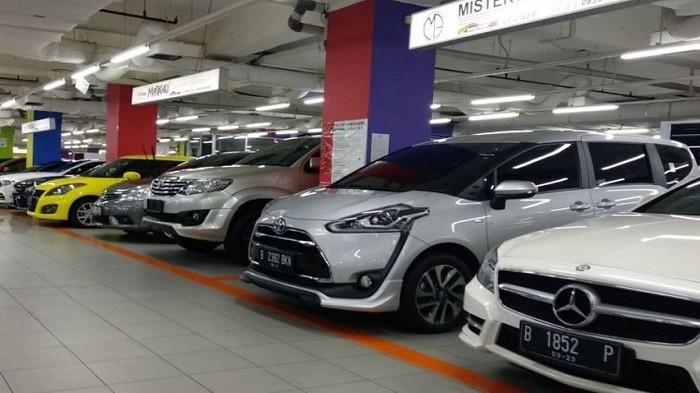 https://www.tribunnews.com/otomotif/2019/11/27/cek-harga-rekomendasi-5-mobil-bekas-murah-harga-rp-30-40-juta-bisa-bawa-keluarga-jalan-jalan-nih