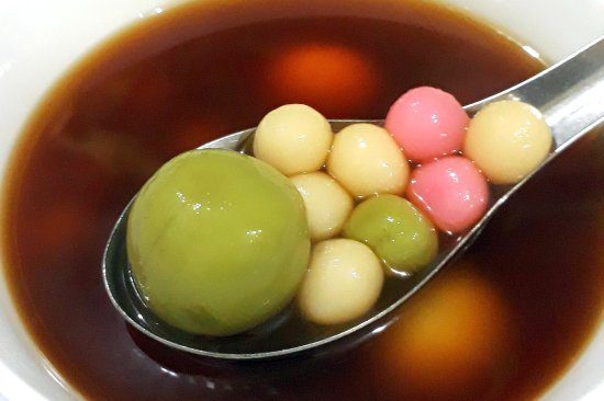 Jelajahi Kelezatan Kuliner Bandung di Tempat Wisata QRaved!