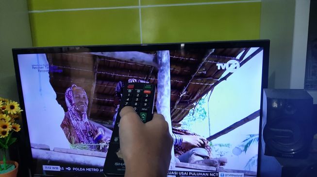 Begini Cara Nonton TV Tabung Tanpa Set Top Box