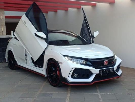 Gaharrr...! Mobil Civic Turbo Desain Sporty - Yuk Cek Harganya