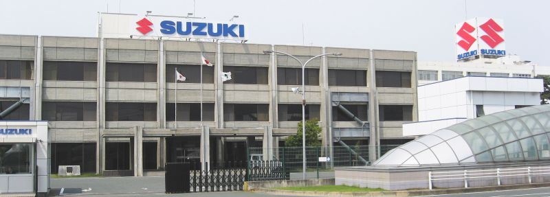 https://id.wikipedia.org/wiki/Suzuki#/media/Berkas:SUZUKI-MotorHQ.jpg