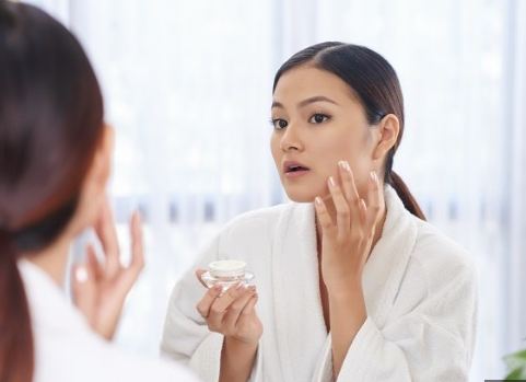 Jangan Sampai Salah Urutan! Berikut Manfaat dan Urutan Skincare yang Benar Untuk Mencapai Hasil yang Maksimal, Muka Glowing