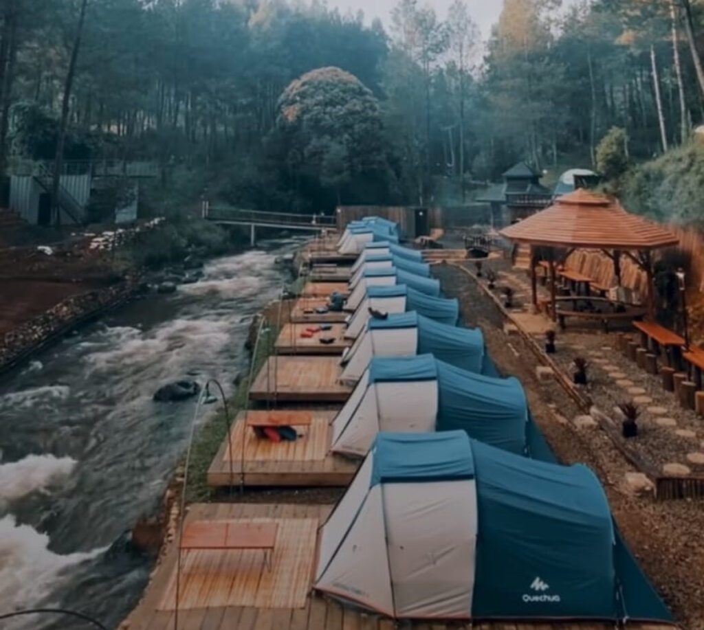 Bisa Rafting dan Kemah di Tepi Sungai, Yuk ke Glamping Pineus Tilu Pangalengan, Pulang Auto Seger!