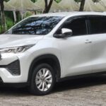 https://id.wikipedia.org/wiki/Toyota_Kijang_Innova#/media/Berkas:2022_Toyota_Kijang_Innova_Zenix_V_(Indonesia)_front_view.jpg