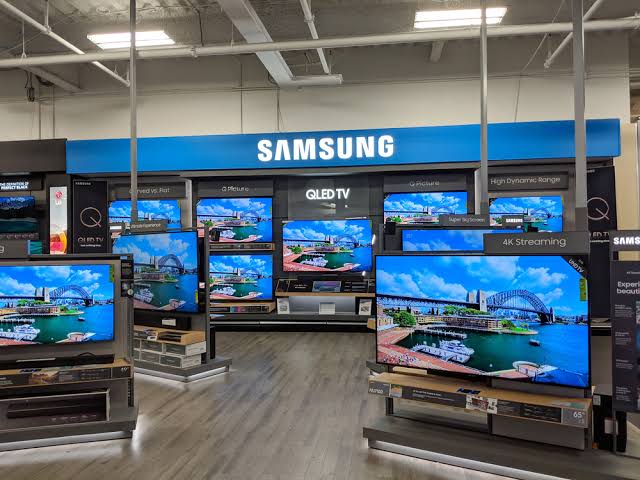 Menjelajahi Tempat Terbaik Membeli Smart TV Samsung