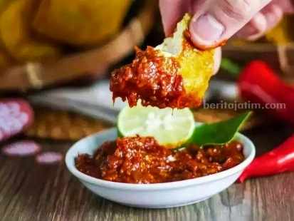 Tingkatkan Nafsu Makan Anda Dengan "resep sambal terasi" Selamat mencoba.