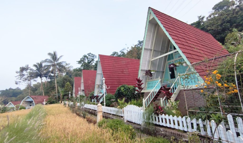 Glamping Linggarjati Kuningan Menikmati Kemewahan Alam di Tengah Pesona Sejarah Gunung Ciremai