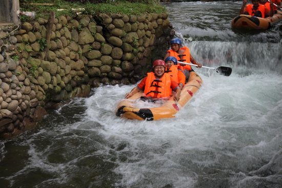 Menikmati Keindahan Alam di Ciater Destinasi Wisata yang Menyegarkan di Jawa Barat