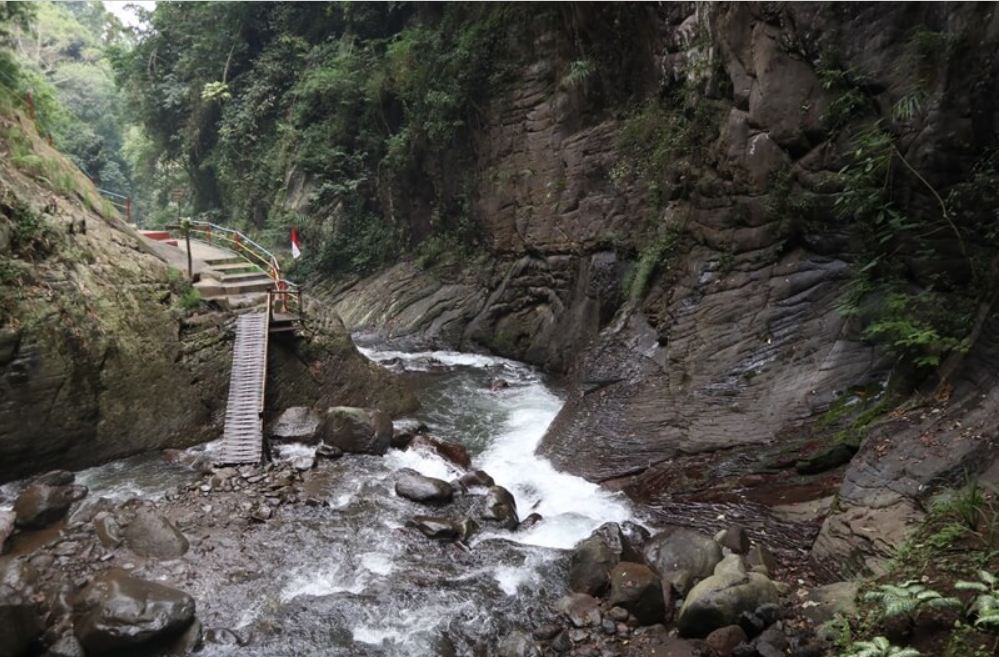 Curug Ibun Pelangi Majalengka