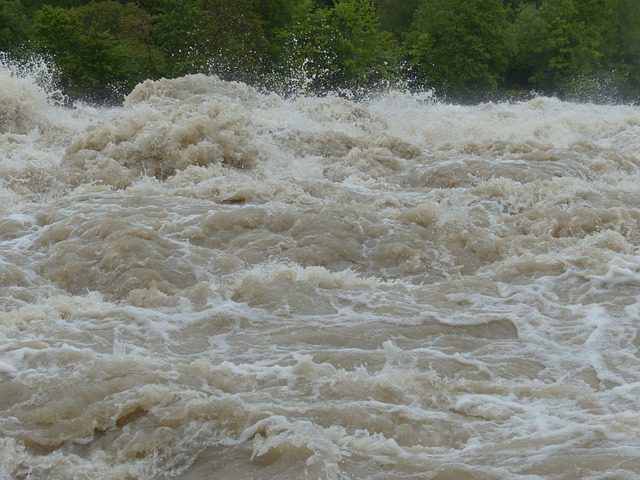 Lakukan Ini Sebelum Terjadi! 5 Cara Mencegah Banjir Saat Musim Hujan