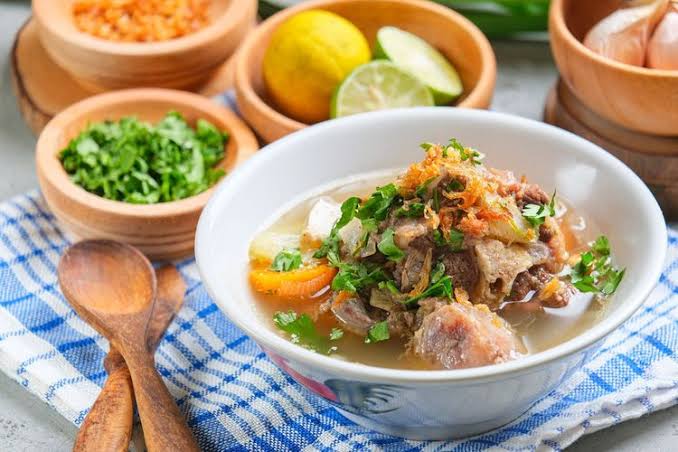 Enak dan Hangat: 7 Rekomendasi Makanan yang Cocok untuk Musim Hujan