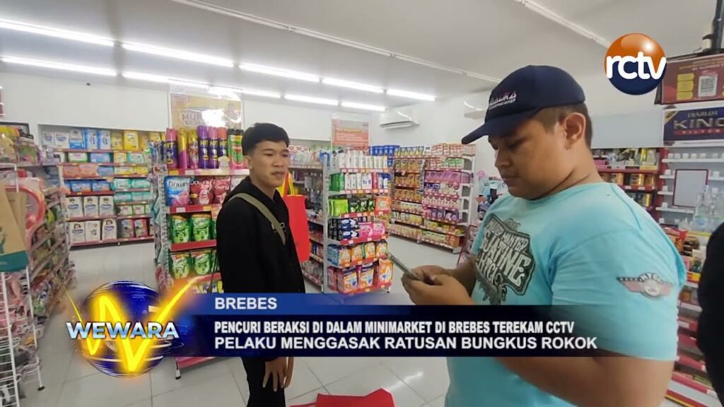 Pencuri Beraksi Didalam Minimarket Di Brebes Terekam CCTV