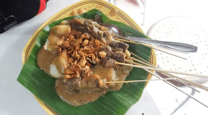 Menikmati Kelezatan Sate Padang di Cirebon: 3 Tempat Makan yang Wajib Dicoba!