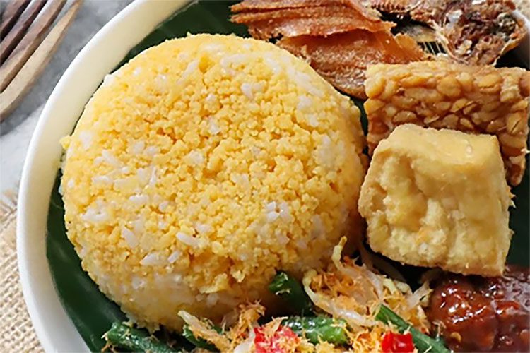 Resep Nasi Jagung : Santapan Nikmat dengan Berbagai Pelengkap Sebagai Lauknya