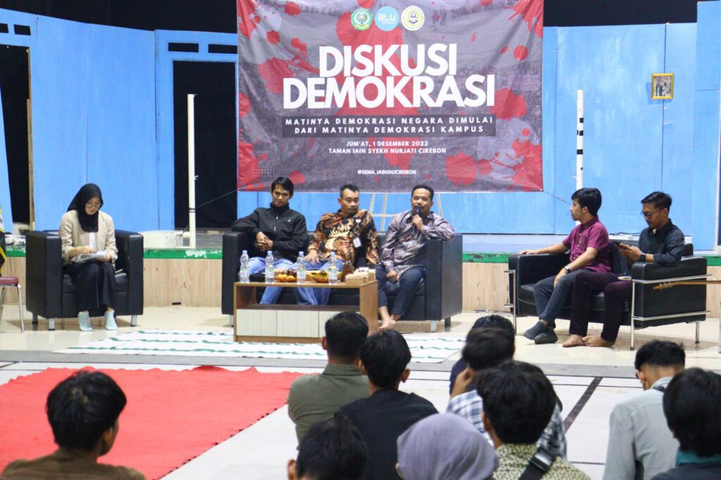 SEMA IAIN Syekh Nurjati Cirebon Adakan Diskusi Demokrasi